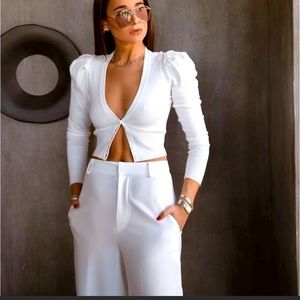 Danielle Bernstein cropped sweater. Brand new, never been worn.